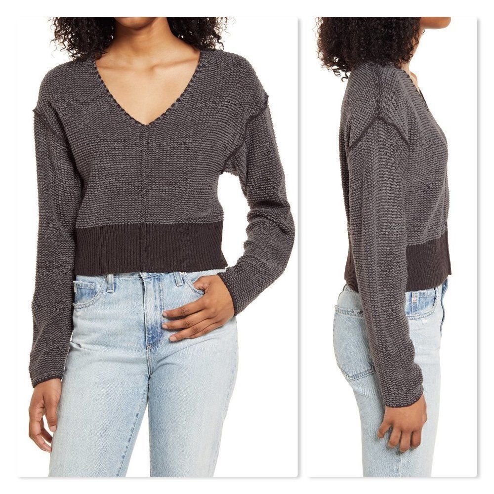 NEW! Socialite Slouchy Loop V-Neck Sweater size XS in Charcoal